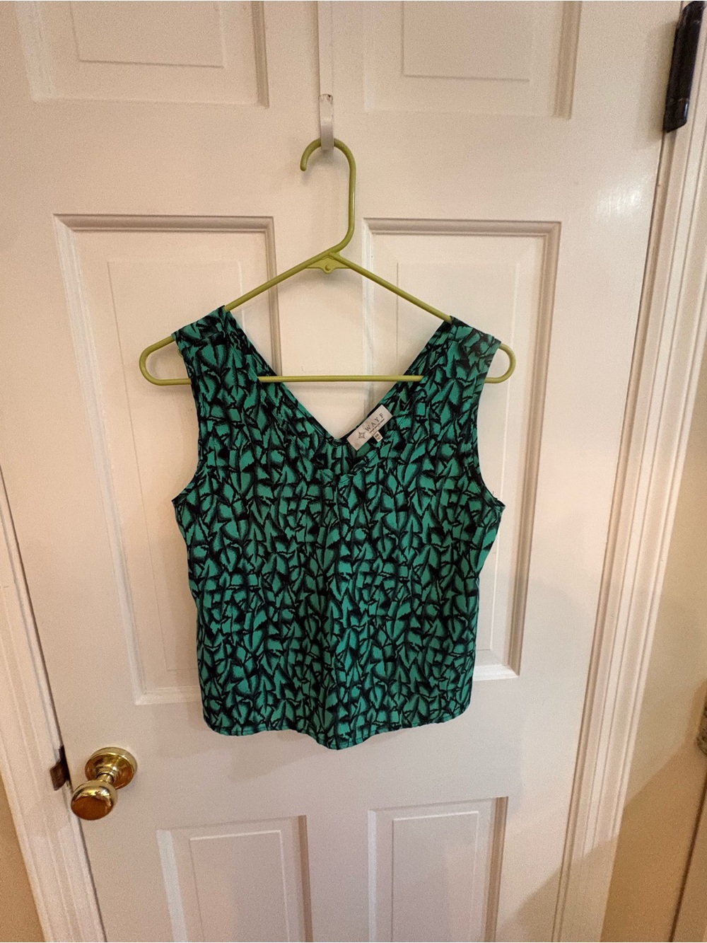 WAYF XS Sleeveless V-Neck Printed Tank Top - Teal/Black